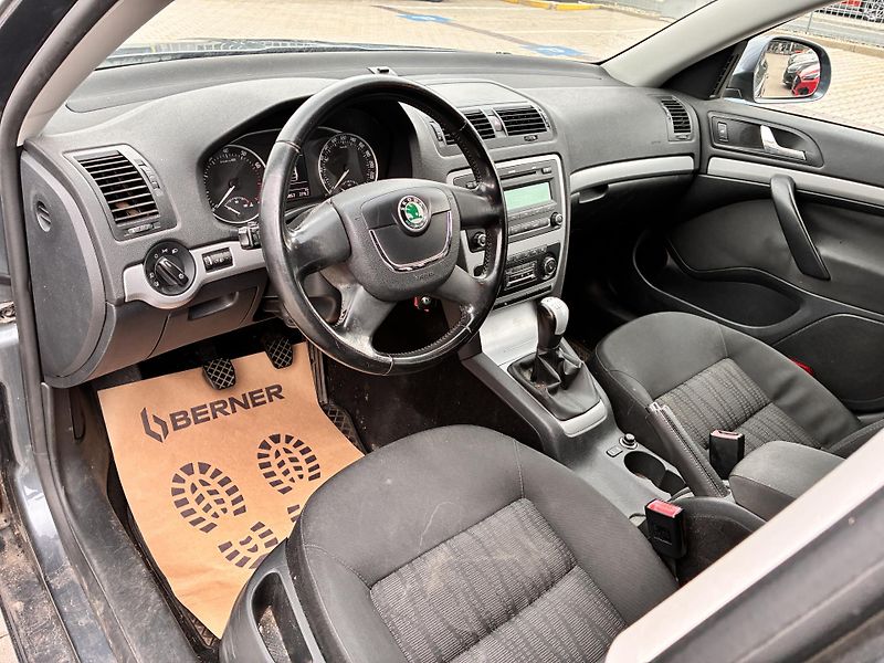 Škoda Octavia Kombi 1.8TSi 118kW 4x4 TAŽNÉ   - fotka 9 z 14