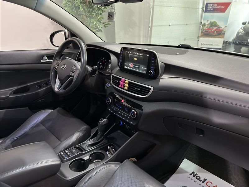 Hyundai Tucson 2,0   CRDI 4X4 136KW PREMIUM - fotka 19 z 38