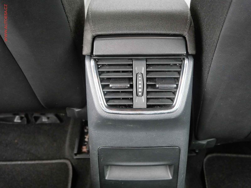 Škoda Octavia (2013) 1.2 TSi, AC, tempo, park - fotka 13 z 15