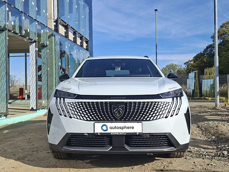 Peugeot 5008 ALLURE HYBRID e-DCS6 - fotka 7 z 27
