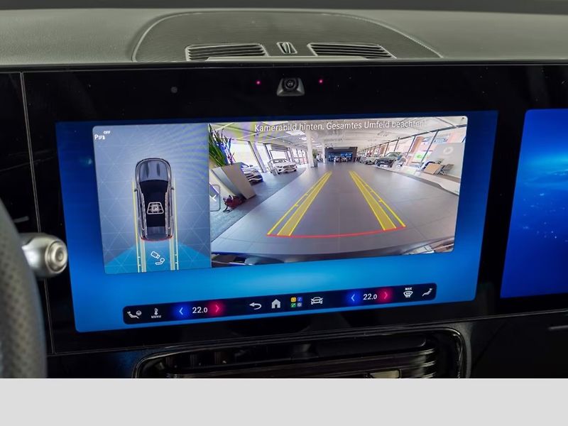 Mercedes-Benz GLB 250+ AMG Superscreen Burm Pano - fotka 13 z 20