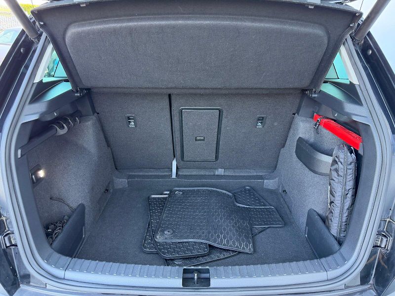 Škoda Karoq (2018) 1.5TSI 110kW DSG Style Pano Ků - fotka 33 z 35
