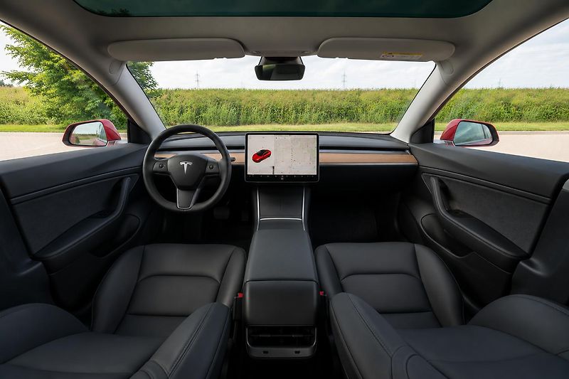 Tesla Model 3 (2020) LR AWD | DPH | 1. maj. ČR - fotka 11 z 19