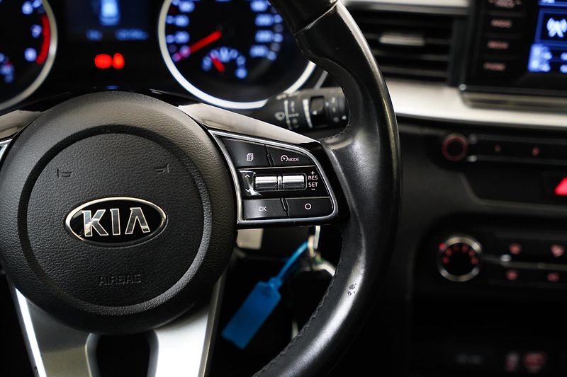 Kia Ceed - fotka 17 z 26