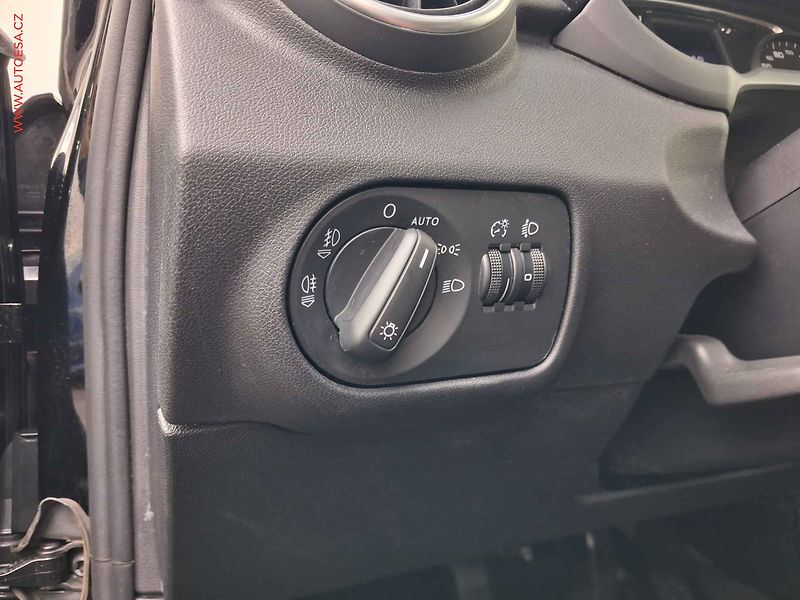 Audi A1 (2016) 1.0 TFSi, 1.maj, AC, navi - fotka 14 z 16
