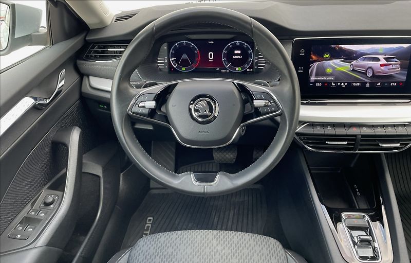 Škoda Octavia 1,5 TSi G-tec,DSG,STYLE - fotka 13 z 26
