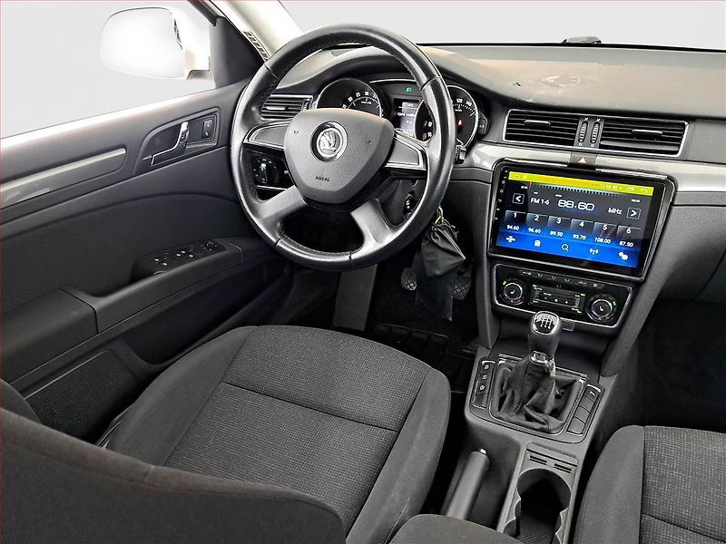 Škoda Superb (2014) Ambition 2.0 TDI, Xenony - fotka 7 z 15