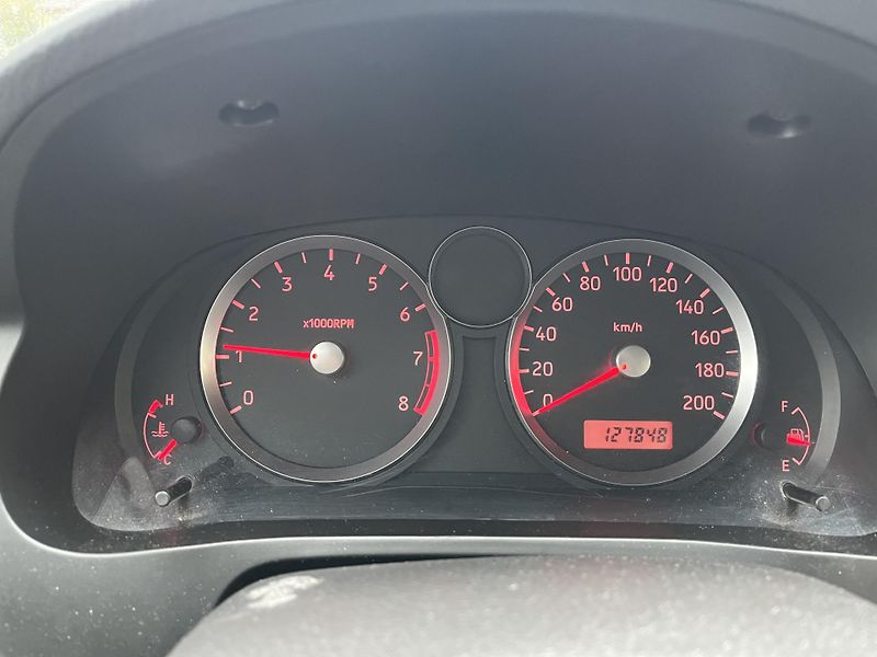 Suzuki Liana (2004) PĚKNÝ STAV - fotka 11 z 25