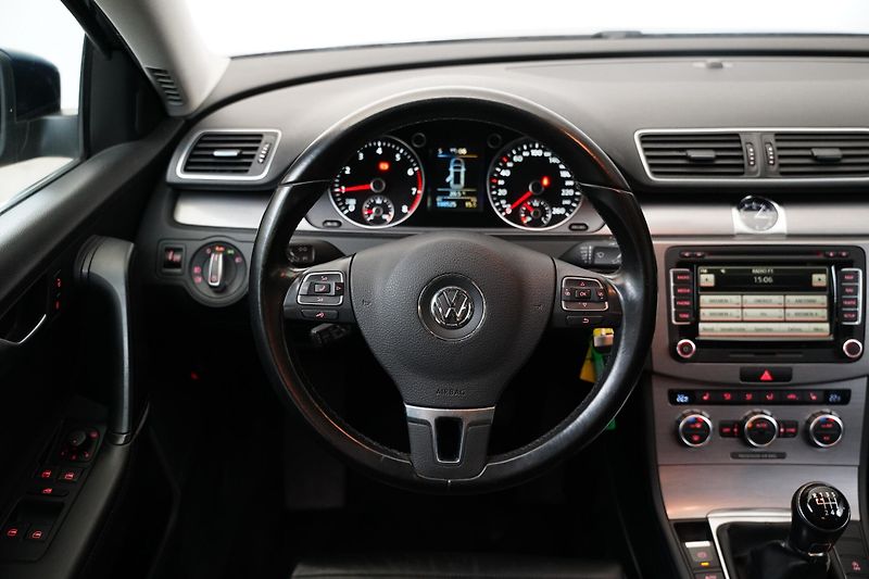 Volkswagen Passat - fotka 18 z 24