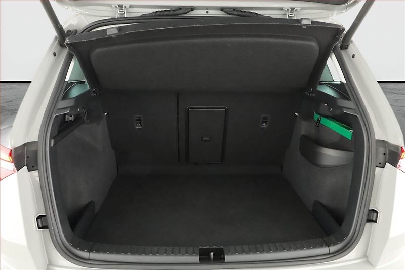 Škoda Karoq (2024) Fresh 2.0 TDI - fotka 11 z 17