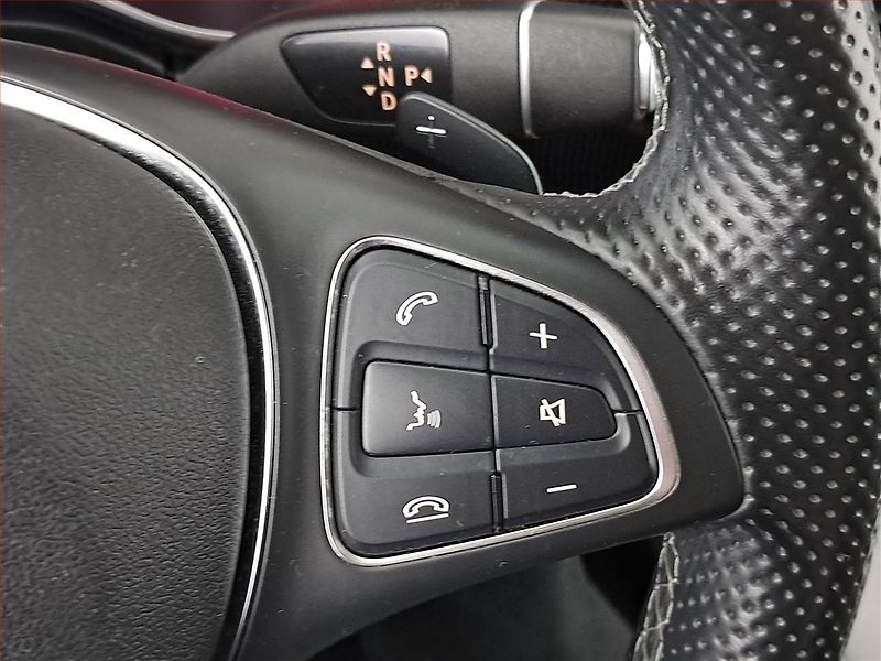Mercedes-Benz Třídy V (2017) 220 d, 1Maj - fotka 20 z 24