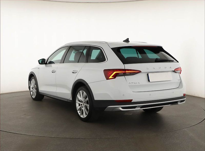 Škoda Octavia (2022) Scout 2.0 TDI - fotka 4 z 20