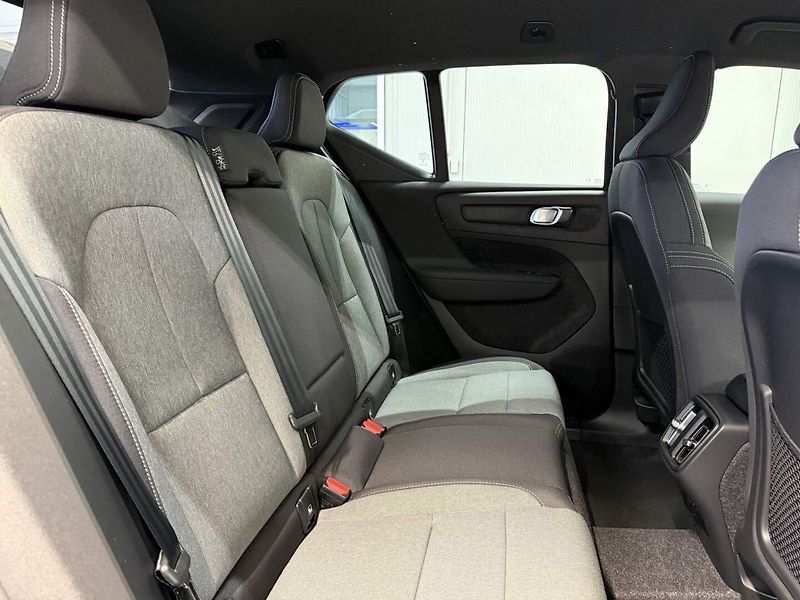 Volvo XC40 (2026) B3 2.0L 163 HP AT7 FWD CORE - fotka 19 z 23