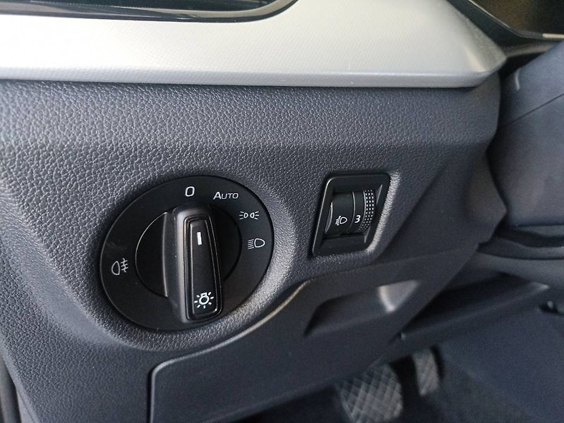 Škoda Kamiq (2023) 1.0 TSI 81kW DSG LED - fotka 10 z 31