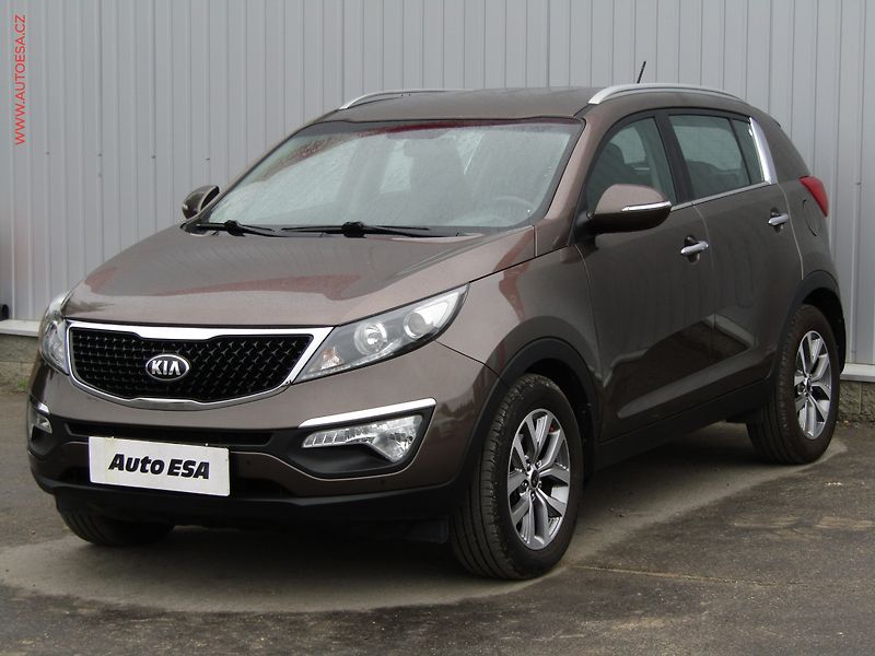 Kia Sportage (2016) 2.0 CRDi 4x4, ČR, TOP, AT - fotka 3 z 18
