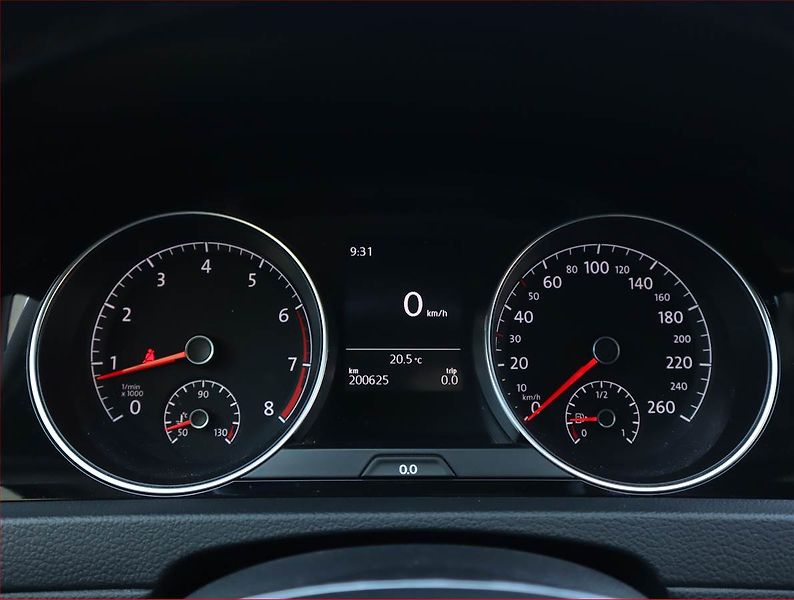 Volkswagen Golf (2014) 1.4 TSI, Serv.kniha, Xenony - fotka 11 z 21