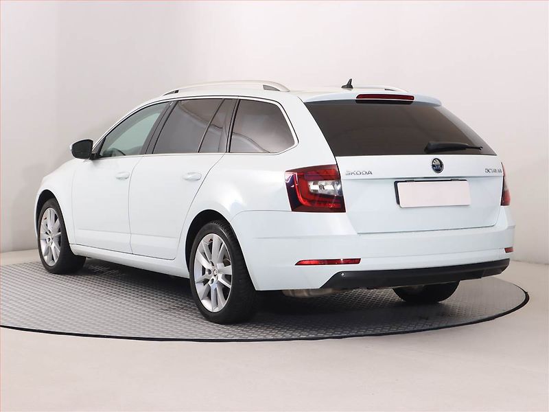 Škoda Octavia (2019) 2.0 TDI, 4X4, Automat, Navi - fotka 4 z 22