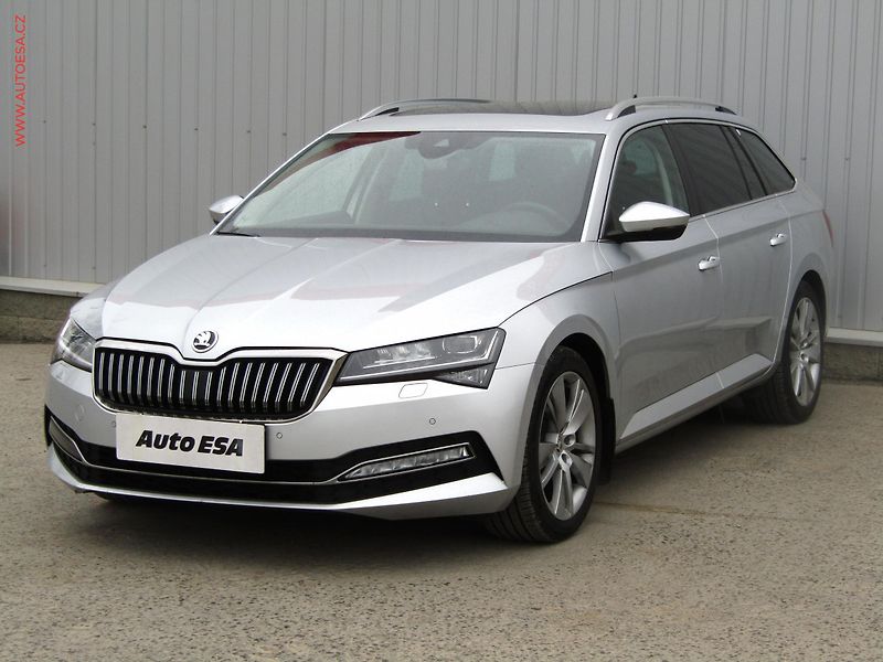 Škoda Superb (2019) 2.0 TDi, ČR, Style, DSG, LED - fotka 3 z 23