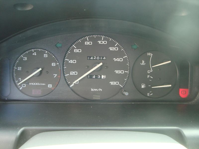 Mazda Demio (1999) 1,3 - fotka 12 z 16