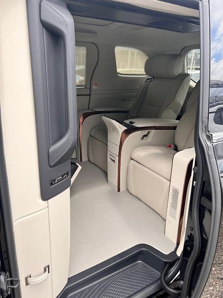 (2025) VIP 4 seats EXECUTIVE | MAX - fotka 7 z 12