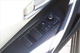 Toyota Corolla 1.8 HSD 72kW COMFORT 1.MAJ. ČR - náhled 25