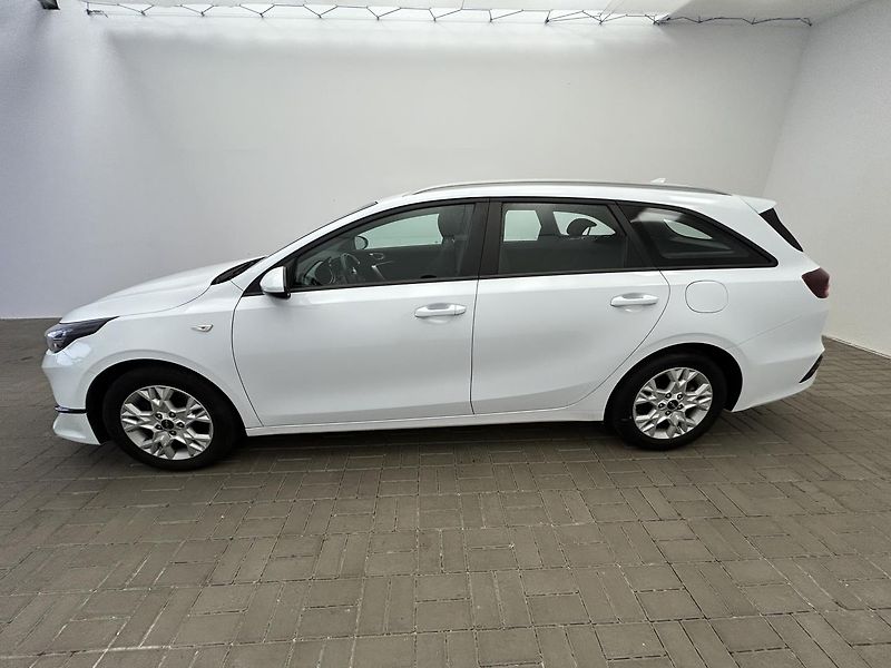 Kia Ceed 1.5 T-GDI Fresh - fotka 3 z 22
