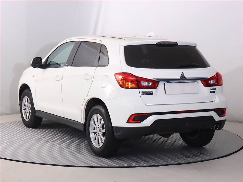 Mitsubishi ASX (2018) Elegance 1.6 MIVEC, Serv.kniha - fotka 4 z 17