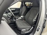 Volvo XC40 2,0 D3 AUTOMAT VÝHŘEV TAŽNÉ - náhled 30
