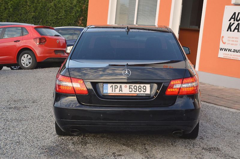 Mercedes-Benz Třídy E (2009) E 350 CGi 215kW Avantgarde - fotka 5 z 8