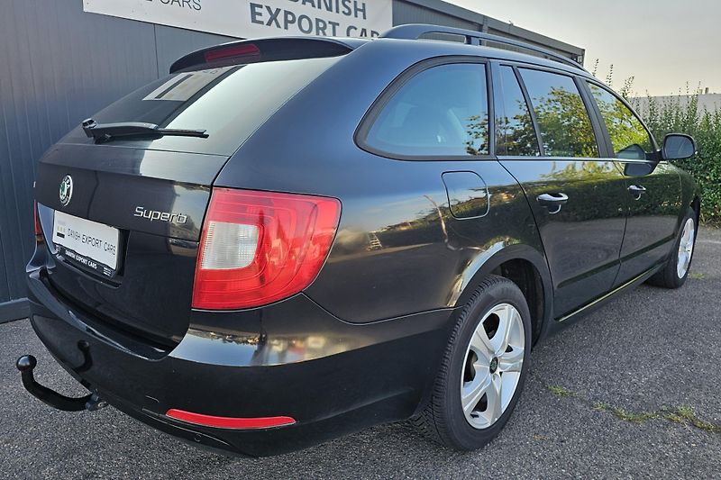 Škoda Superb 1.4 TSI 92kW,TAŽNÉ,SERVISKA - fotka 9 z 45