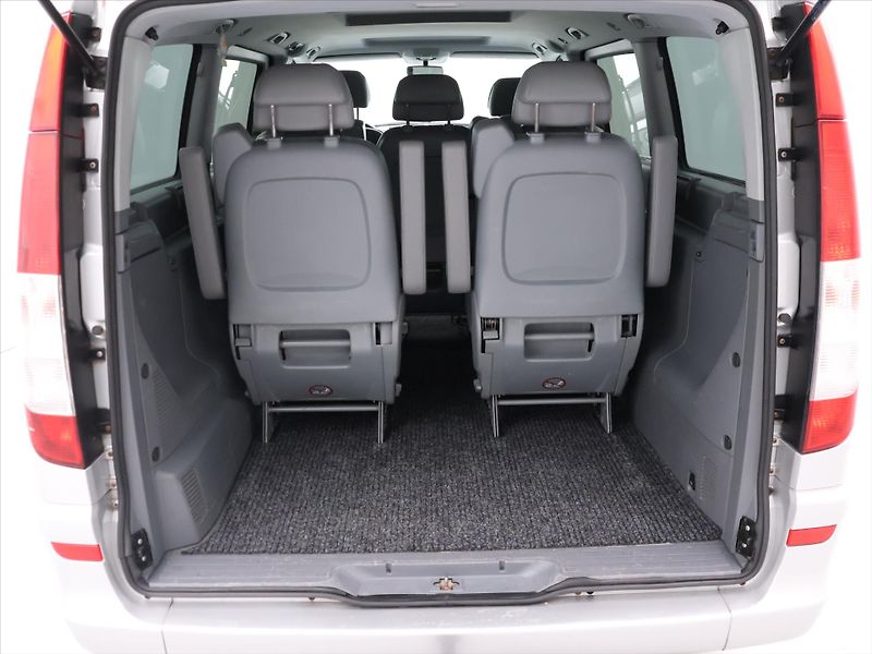 Mercedes-Benz Viano 2,2 CDI 110kW Aut. L CZ 7-Míst - fotka 10 z 32