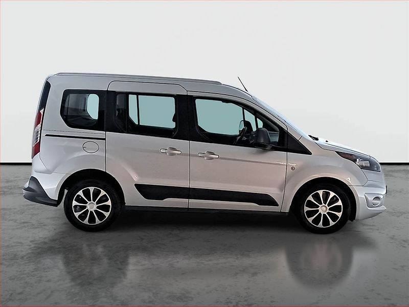 Ford Tourneo Connect (2016) Trend 1.5 TDCi, 5Míst - fotka 6 z 16