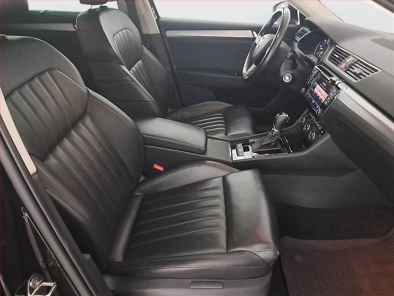 Škoda Superb (2016) Style 2.0 TDI, Automat, Kůže - fotka 9 z 20