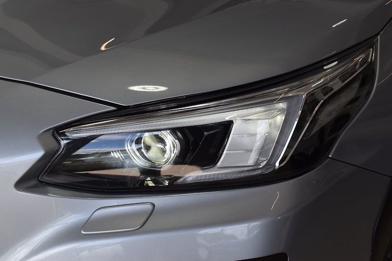 Subaru Outback 2.5i 4WD Active - fotka 5 z 21