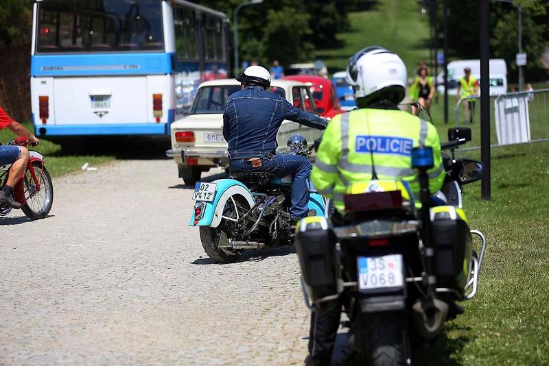 Legendární akce Veteranfest přilákal v letošní ročníku do Slavkova u Brna rekordní počet návštěvníků i vystavovatelů.