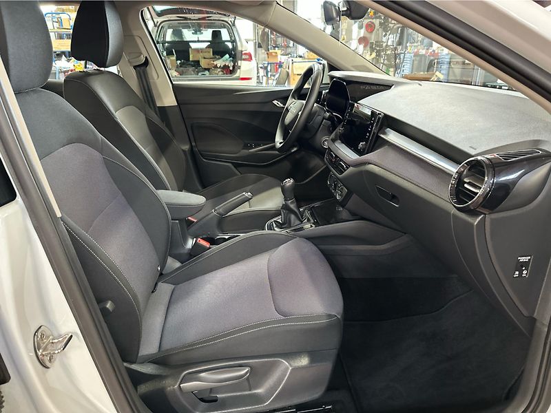 Škoda Fabia (2025) 1.0TSI SELECTION - fotka 14 z 23