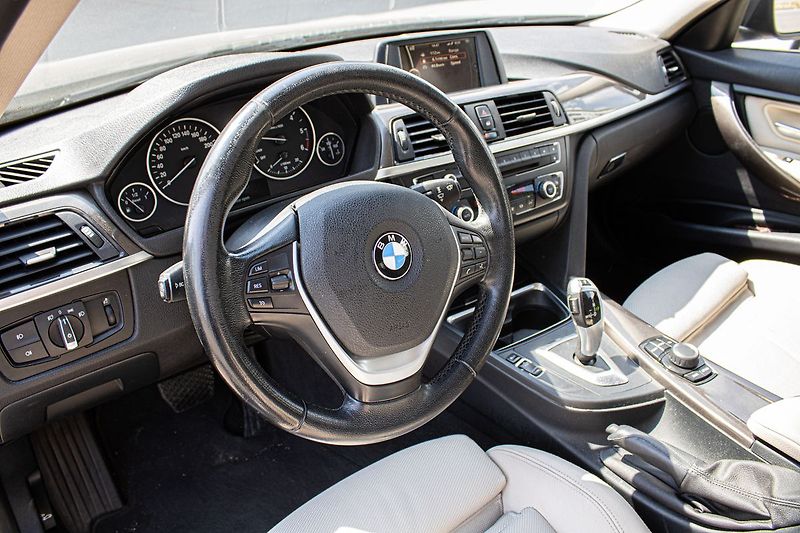 BMW Řada 3 Nová STK - fotka 7 z 23