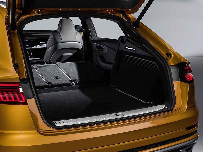 Audi Q8.