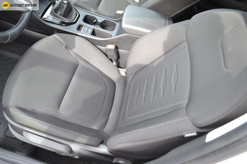 Hyundai Tucson 1.6T-GDI STYLE FL 118KW - fotka 22 z 54