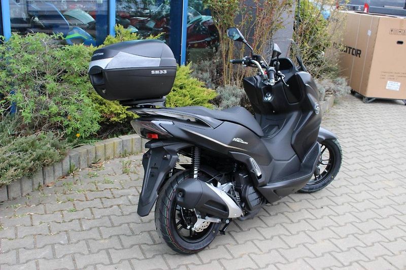 QJ Motor (2026) MTX 125 + kufr zdarma SKLADEM - fotka 5 z 9