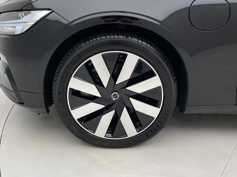 Volvo V90 T6 AWD PLUG-IN DARK PLUS AUT - fotka 38 z 59