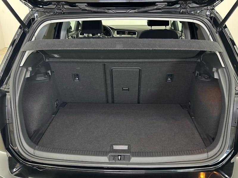 Volkswagen Golf Comfortline - fotka 10 z 26