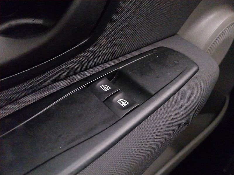 Renault Mégane (2010) 1.6 16V, po STK, Tažné - fotka 17 z 17