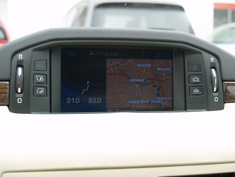Citroën C6 (2008) Exclusive 3,0i - fotka 10 z 22