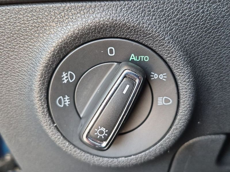 Škoda Karoq Style Plus 1,5 TSi 110 kW DSG - fotka 23 z 27