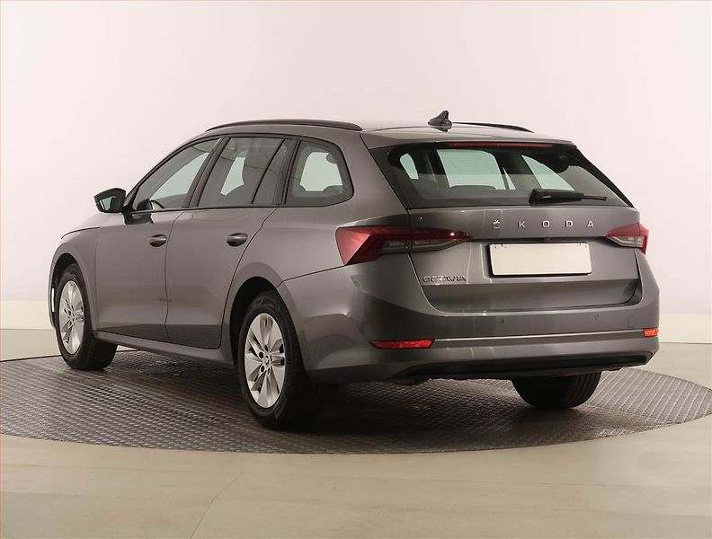 Škoda Octavia (2024) Ambition 2.0 TDI, digi klima - fotka 4 z 21