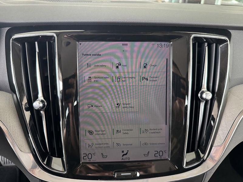 Volvo V60 T6 AWD*257kW*Recharge*Inscript - fotka 21 z 33