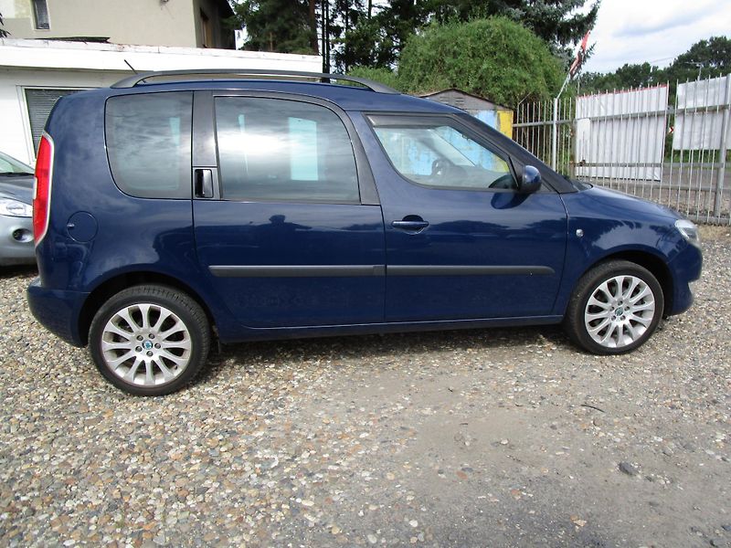 Škoda Roomster 1,6TDI-77KW- NOVÁ STK - fotka 8 z 25