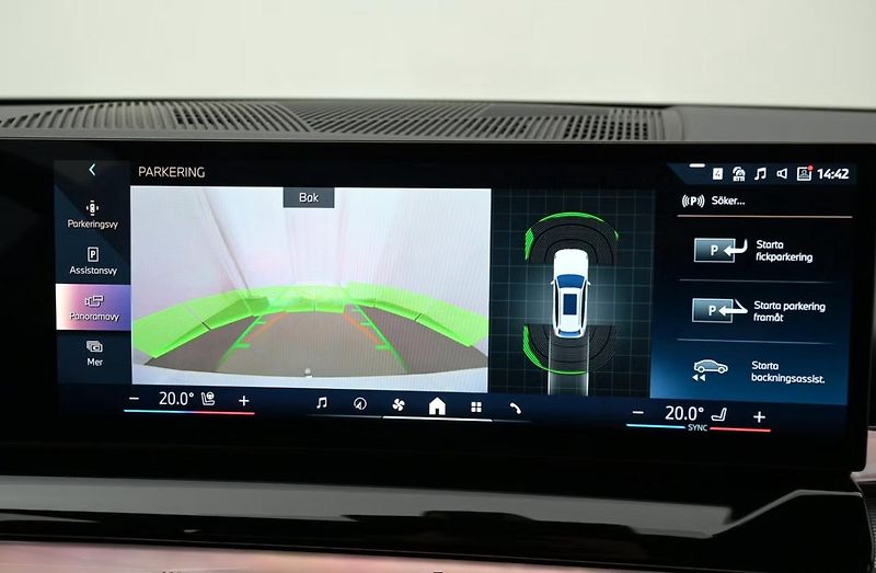 BMW i5 xDrive40 Touring M SoH 93% Kam - fotka 11 z 26
