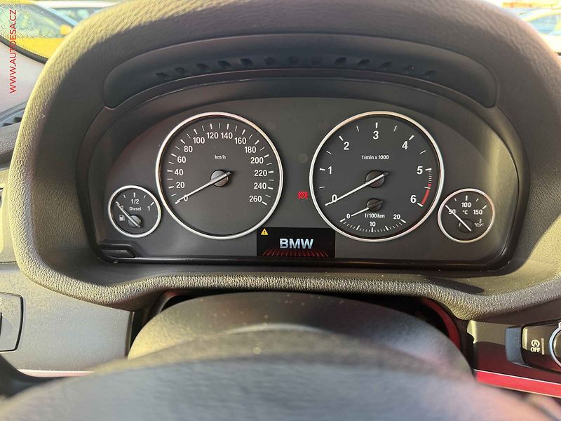 BMW X3 (2011) 2.0d xDrive 20d, Automat - fotka 17 z 19